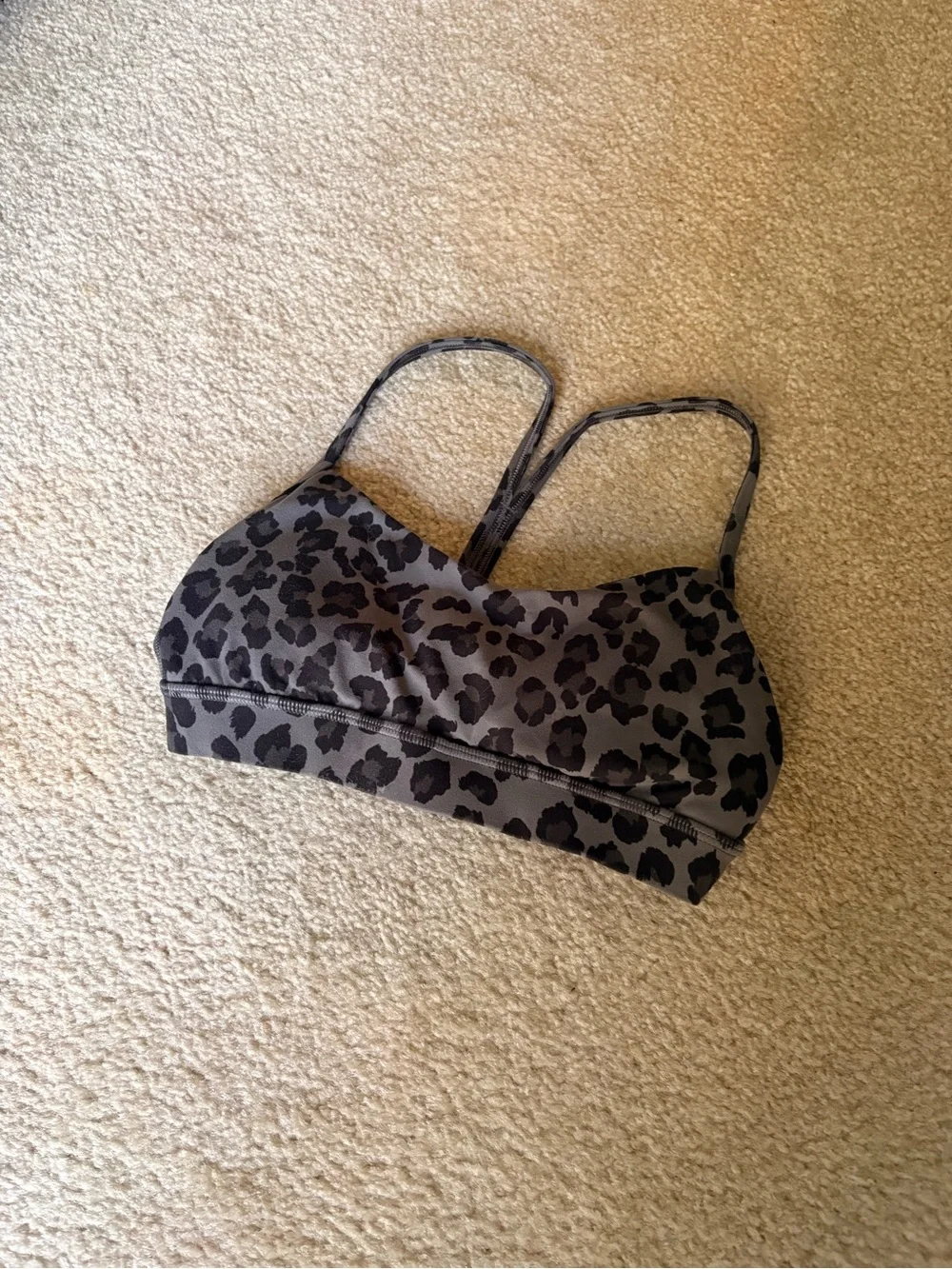 Lululemon cheetah Align 25” and y sports bra.
